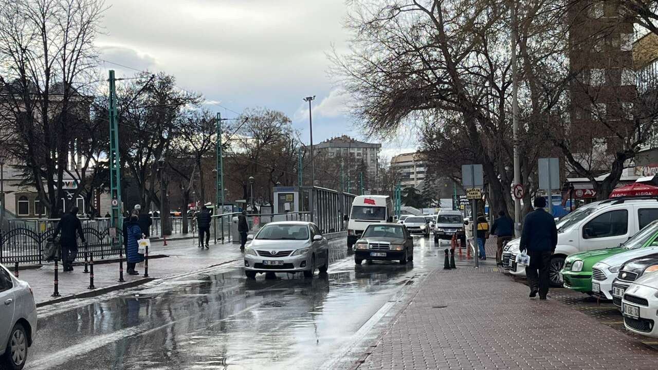 Konya bereketle coşuyor! Yağışlar kenti sardı, yarın kar da var 5